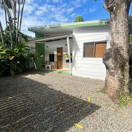 Apartamento Casita Miss Sam En El Centro De Puerto Viejo Puerto Viejo de Talamanca Exterior foto