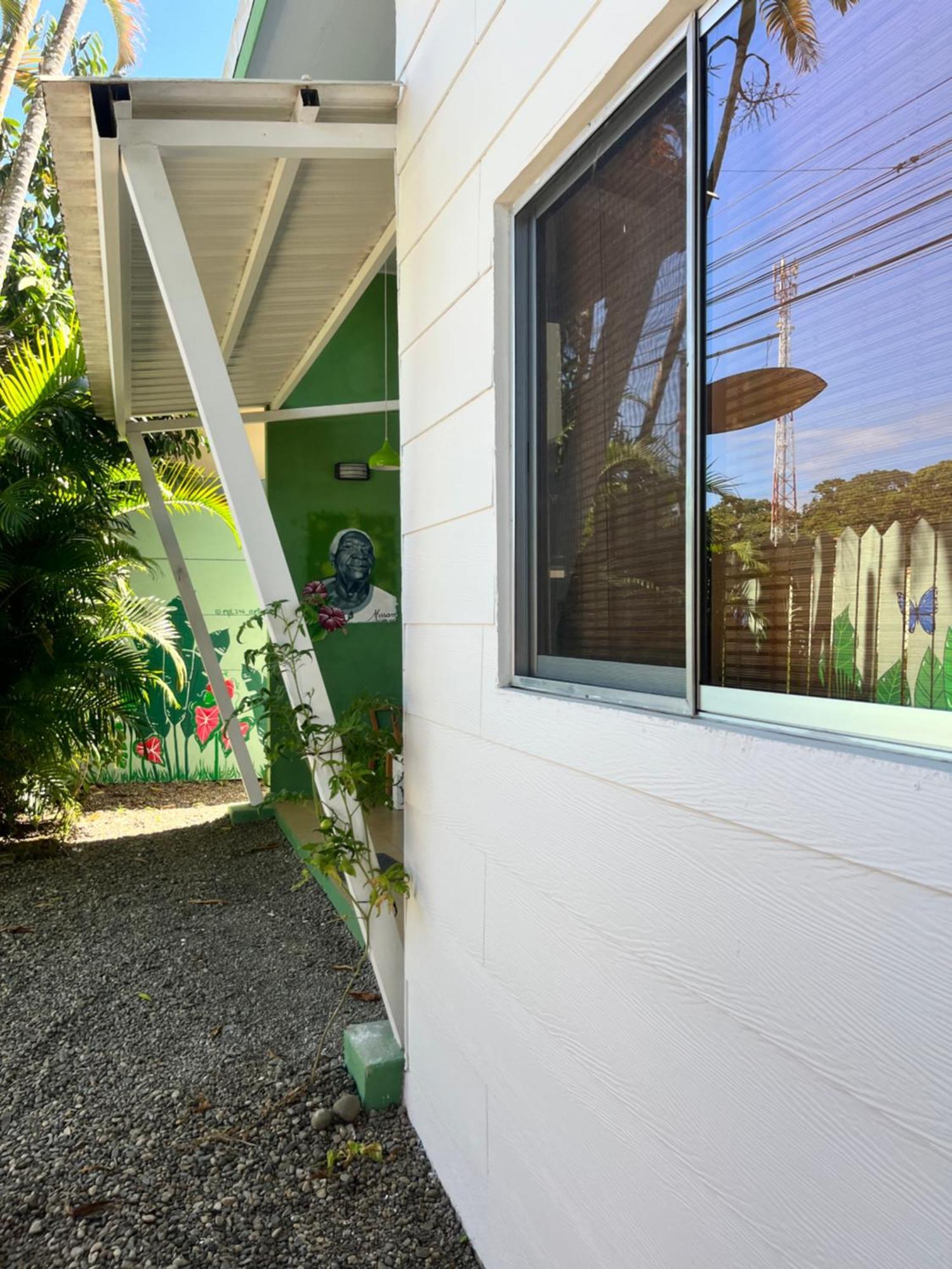 Apartment Casita Miss Sam En El Centro De Puerto Viejo *